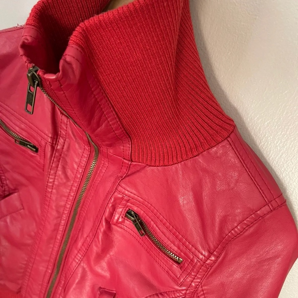 Leather jacket - Picture 5 of 11